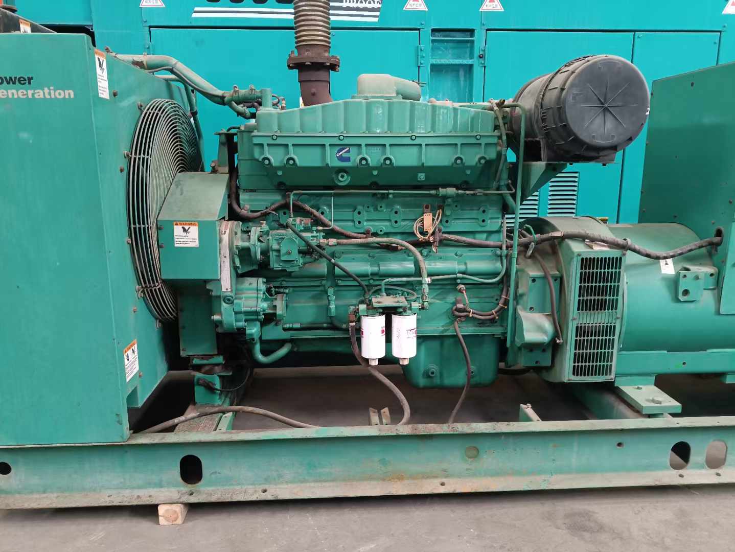 巨鹿过载会对 600kW 柴油发电机组造成哪些损害？