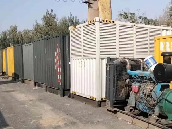 巨鹿200KW柴油发电机机组每小时油耗是多少？