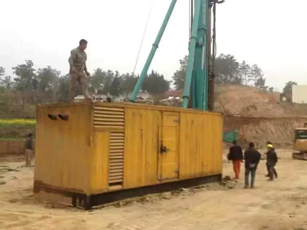 巨鹿如何判断水冷式机油散热器密封件是否需要更换?